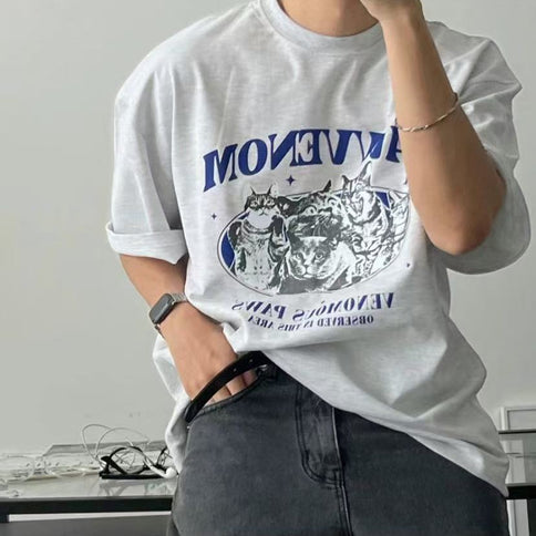 藍色貓咪圖案短袖 T 恤 | Short Sleeve T-shirt with Blue Pattern Cats